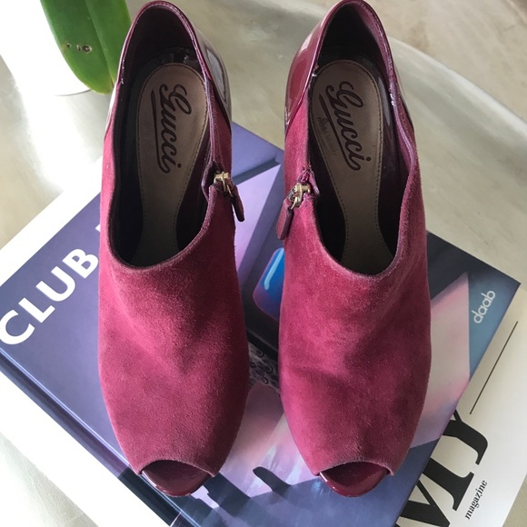 GUCCI Suede & Patent Leather Peep Toe Ankle Boots - Picture 2 of 3